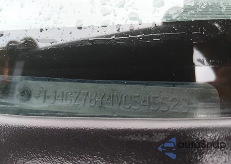 1997 Jeep Grand Cherokee Limited z USA, uszkodzony, nr VIN 1J4GZ78Y4VC545528